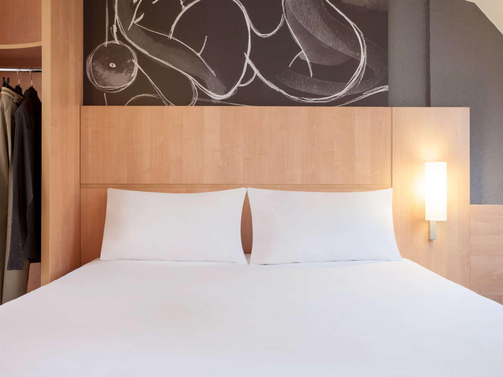 Ibis Maine Montparnasse Hotel Paris Exterior foto