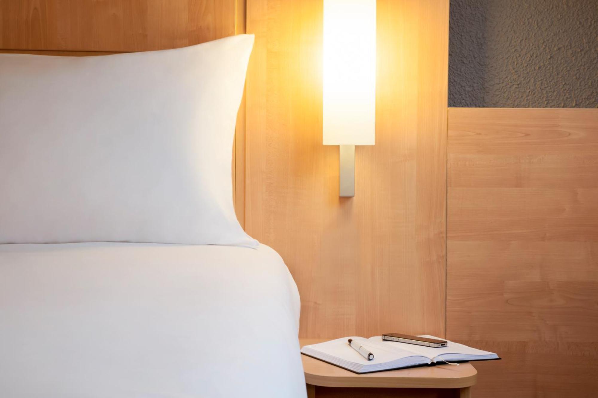 Ibis Maine Montparnasse Hotel Paris Exterior foto